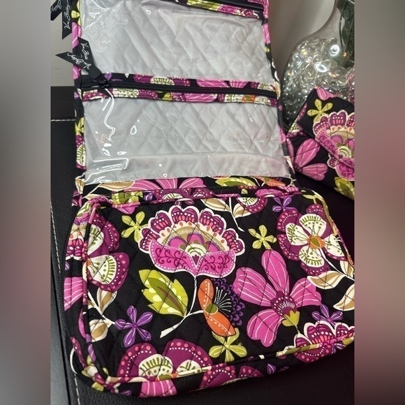 Vera Bradley Pirouette Pink Hanging Travel Organizer and long wallet‍‍‍‍‍﻿﻿﻿﻿﻿﻿﻿ - Picture 16 of 16